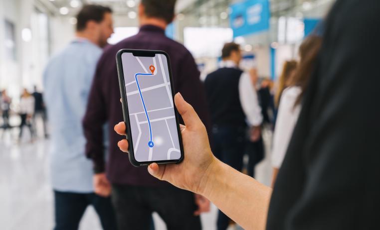 Using a mobile app for navigation at an exhibition